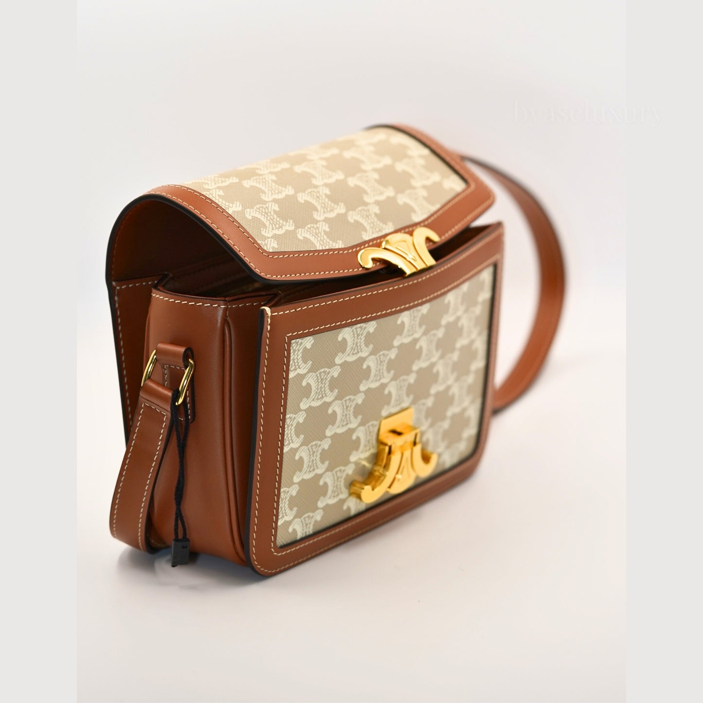 Celine Triomphe Kanvas Deri Omuz Çantası – Bej, Kahverengi