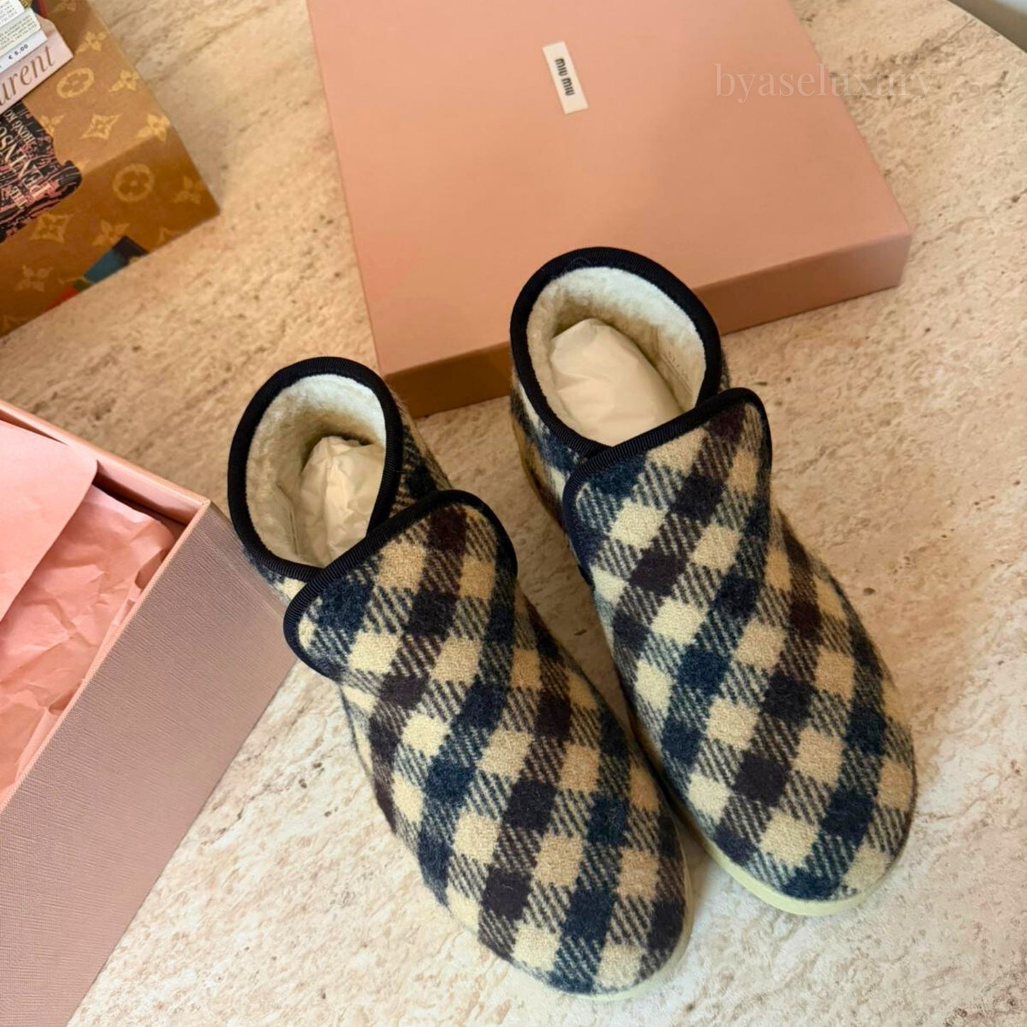 Miu Miu Ekose Desenli Yün Karışımlı Bot | 38 Numara