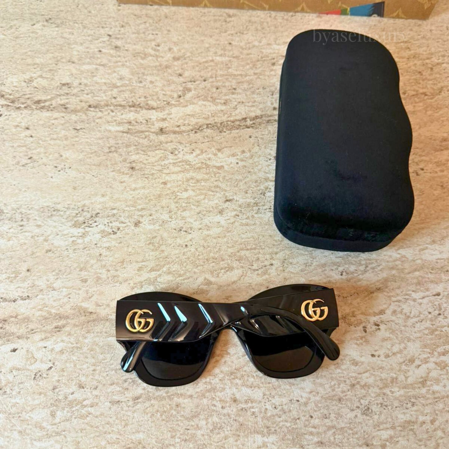 Gucci Siyah Güneş Gözlüğü - GG0808S