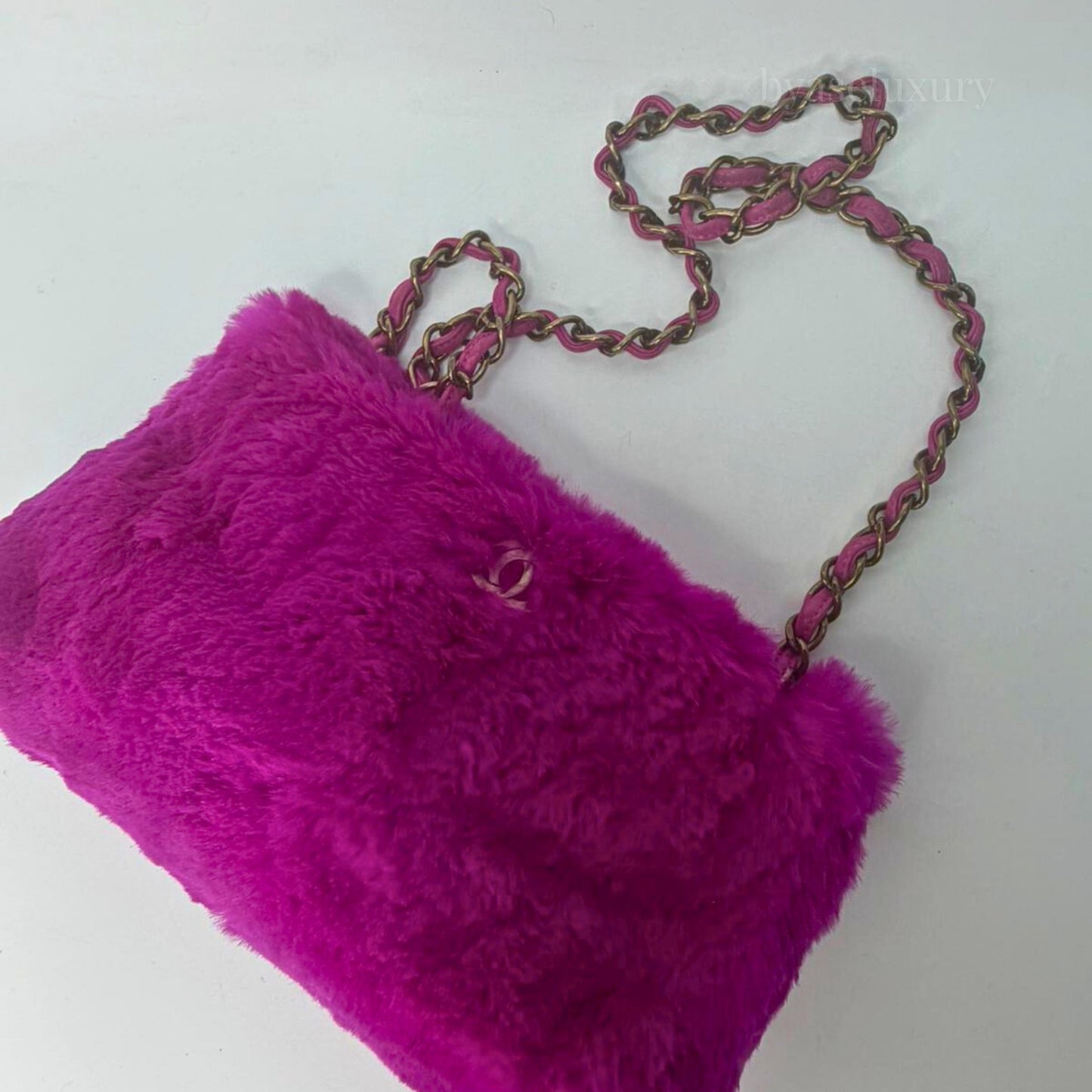 Chanel Limited Edition Faux Fur Zincir Askılı Çanta | Koleksiyon Parçası