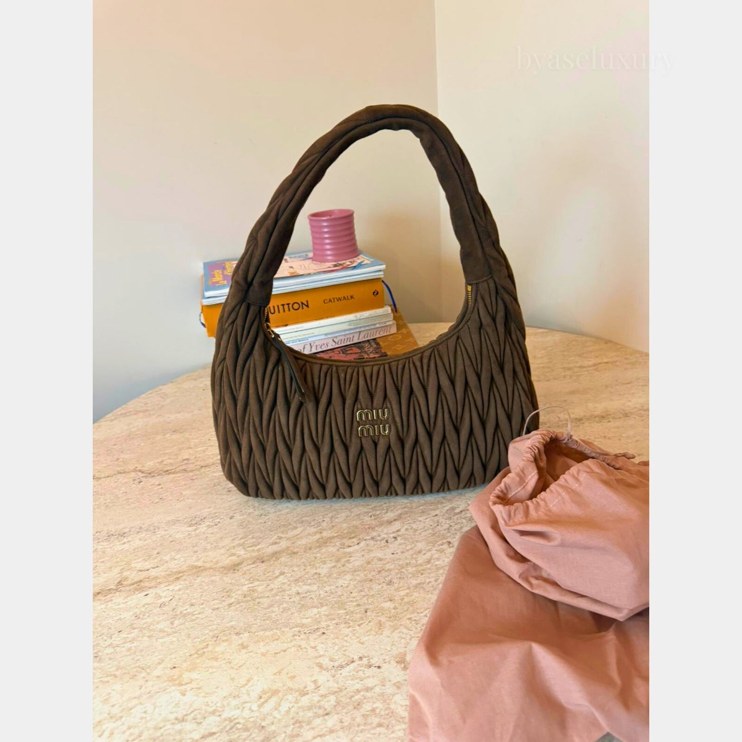 Miu Miu Wander Matelassé Süet Çanta | Kahverengi