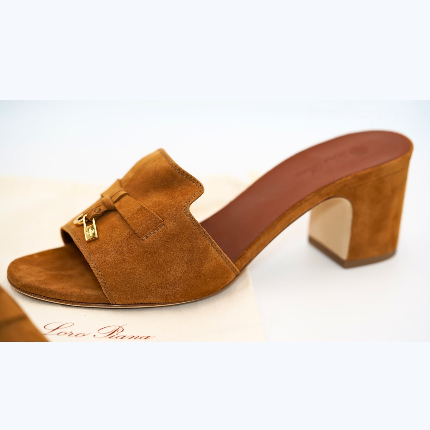 Loro Piana Süet Gold Detaylı Topuklu Terlik 36 Numara