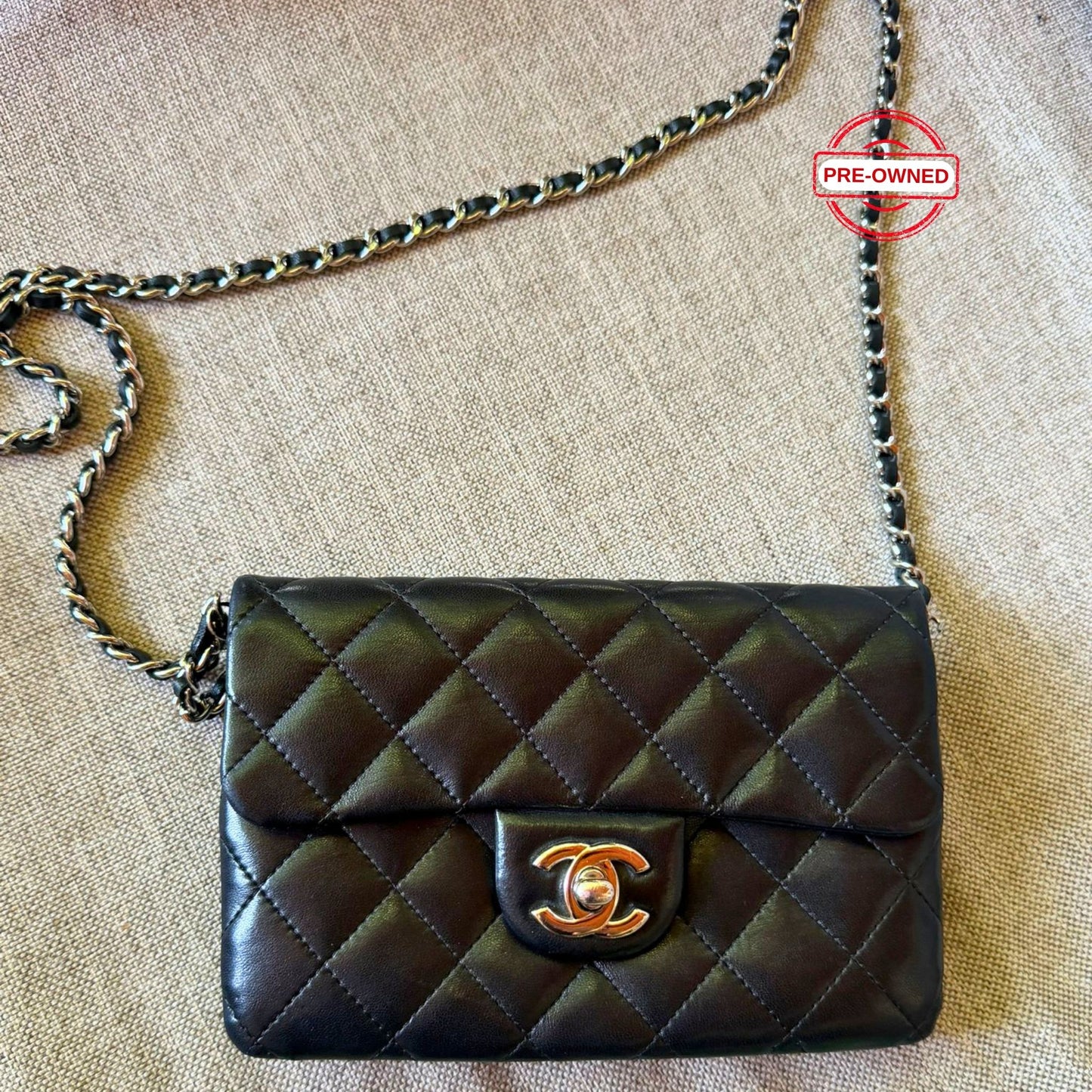 Chanel Mini Flap Siyah Çanta – Pre-Owned