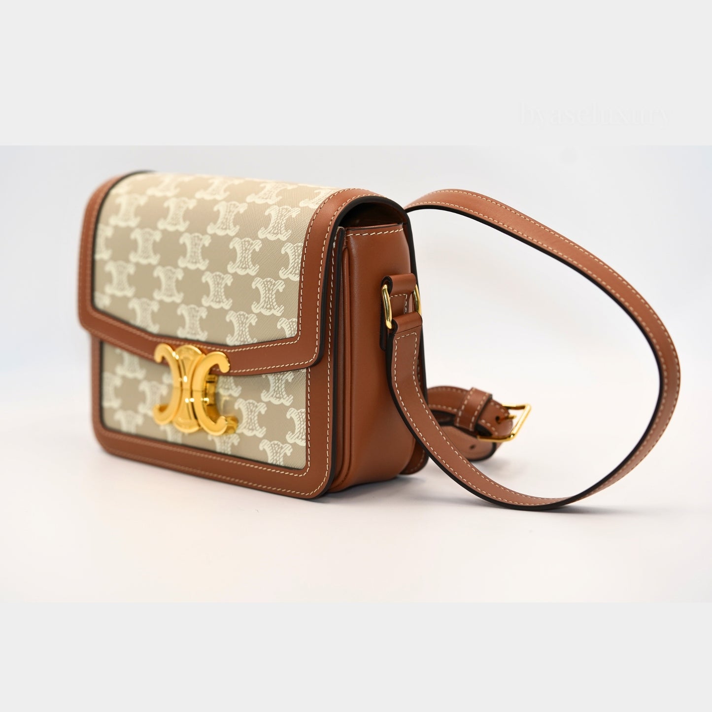 Celine Triomphe Kanvas Deri Omuz Çantası – Bej, Kahverengi