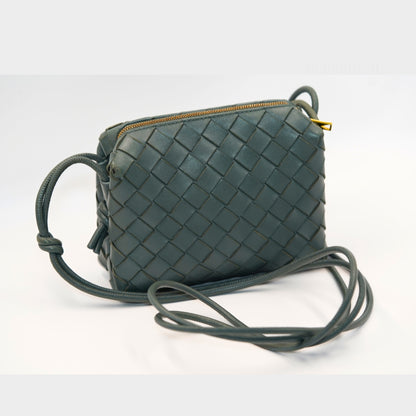 Bottega Veneta Intrecciato Deri Crossbody Çanta – Yeşil