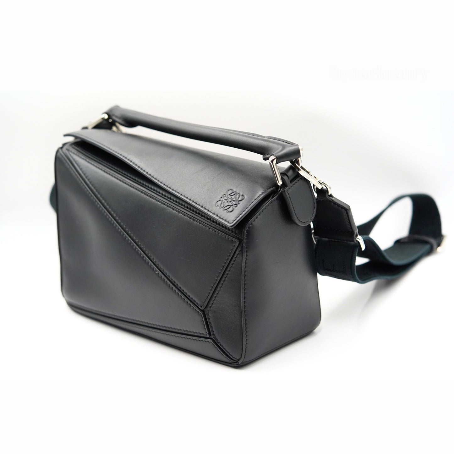 Loewe Puzzle Deri Omuz Çantası – Siyah