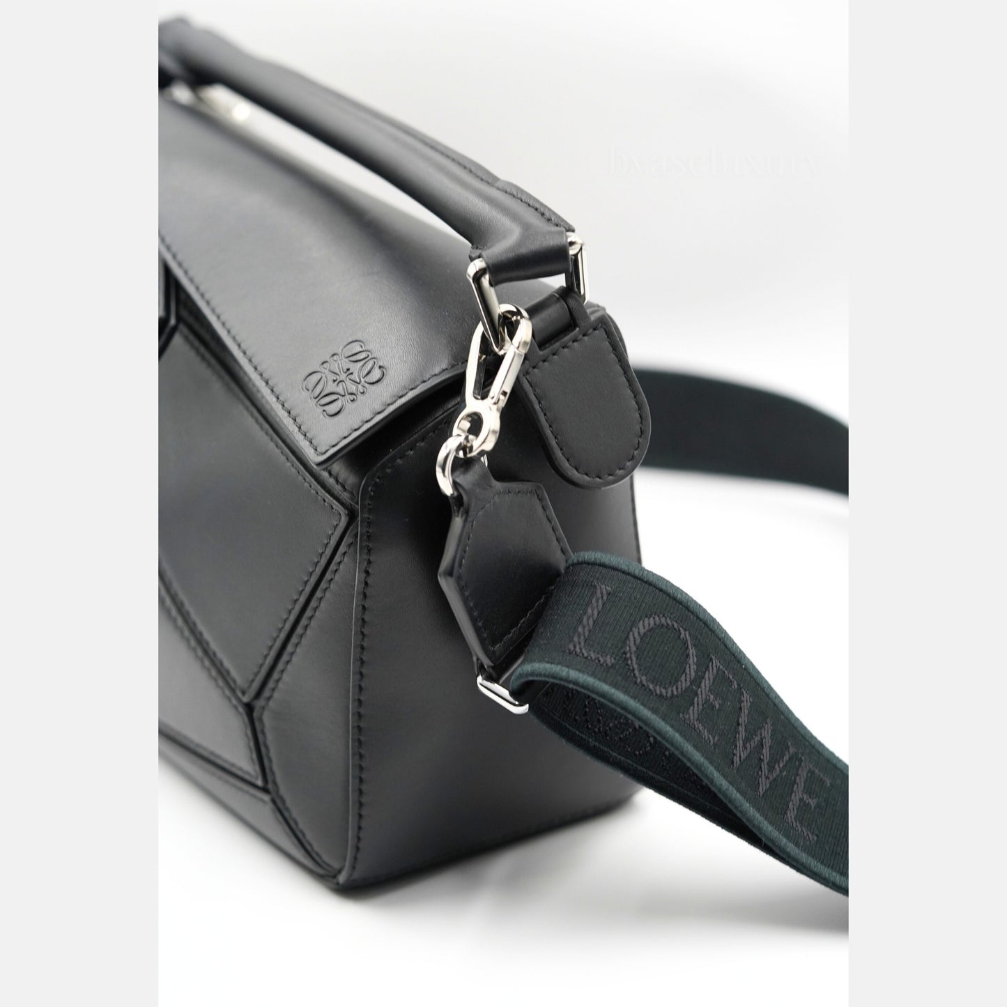 Loewe Puzzle Deri Omuz Çantası – Siyah