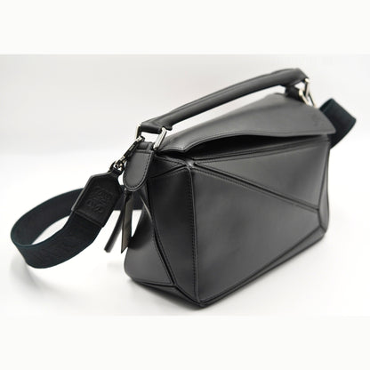 Loewe Puzzle Deri Omuz Çantası – Siyah