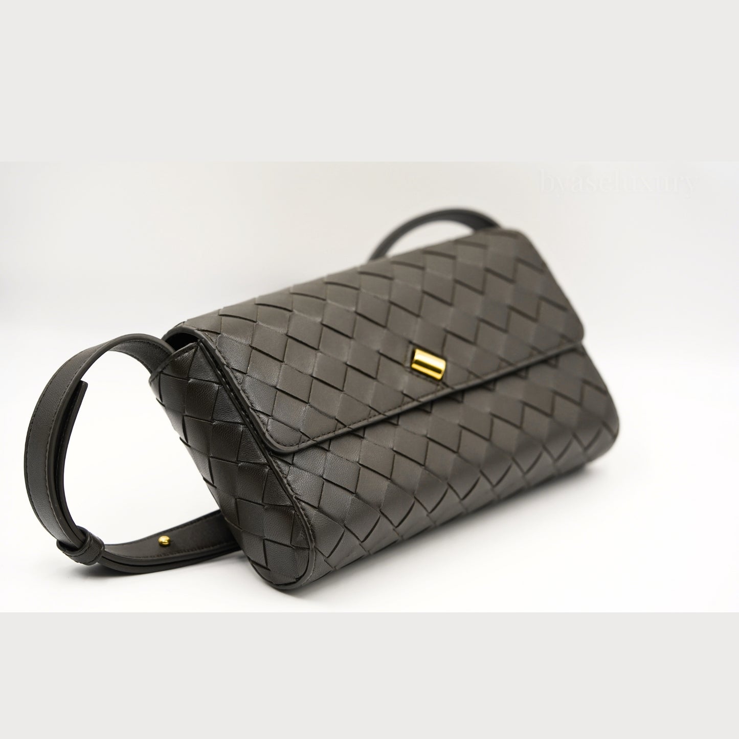 Bottega Veneta Intrecciato Deri Omuz Çantası – Kahverengi