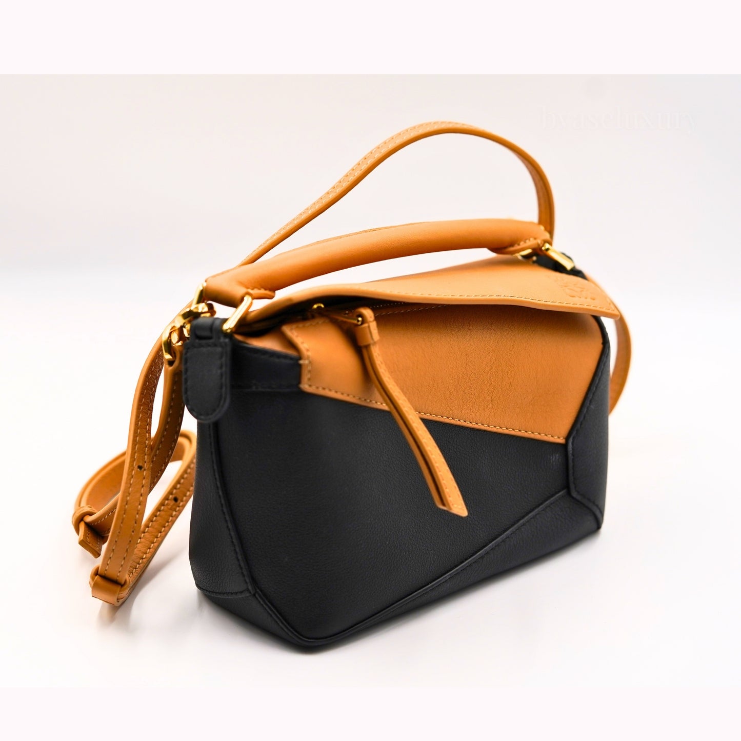 Loewe Puzzle Deri Çanta – Taba & Siyah