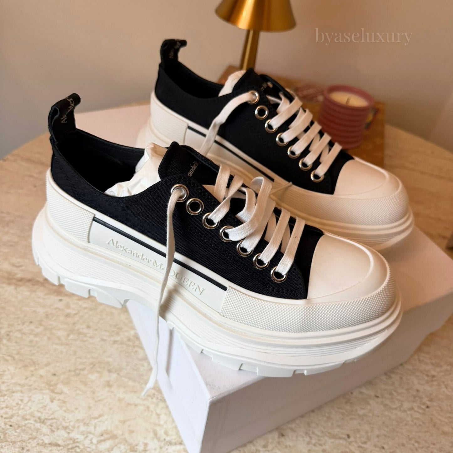 Alexander McQueen Siyah-Beyaz Platform Sneaker 39 Numara