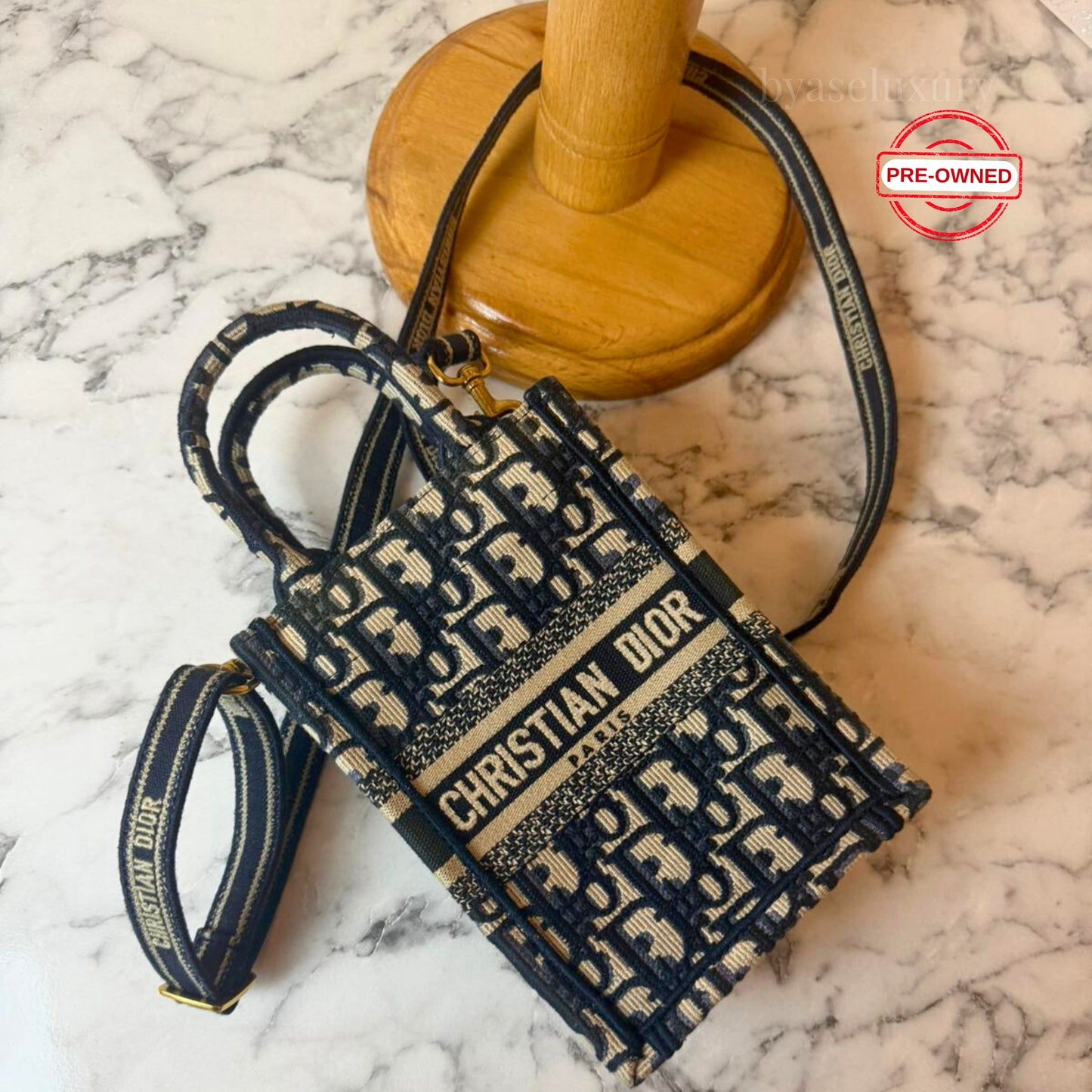 Christian Dior Mini Book Tote Çanta – Pre-Owned