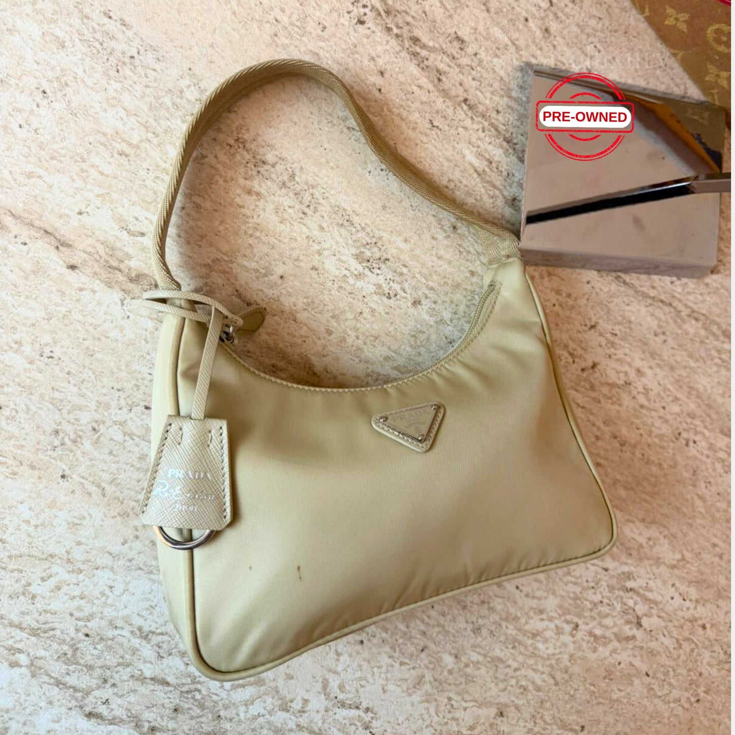 Prada Re-Edition Nylon Çanta – Pre-Owned