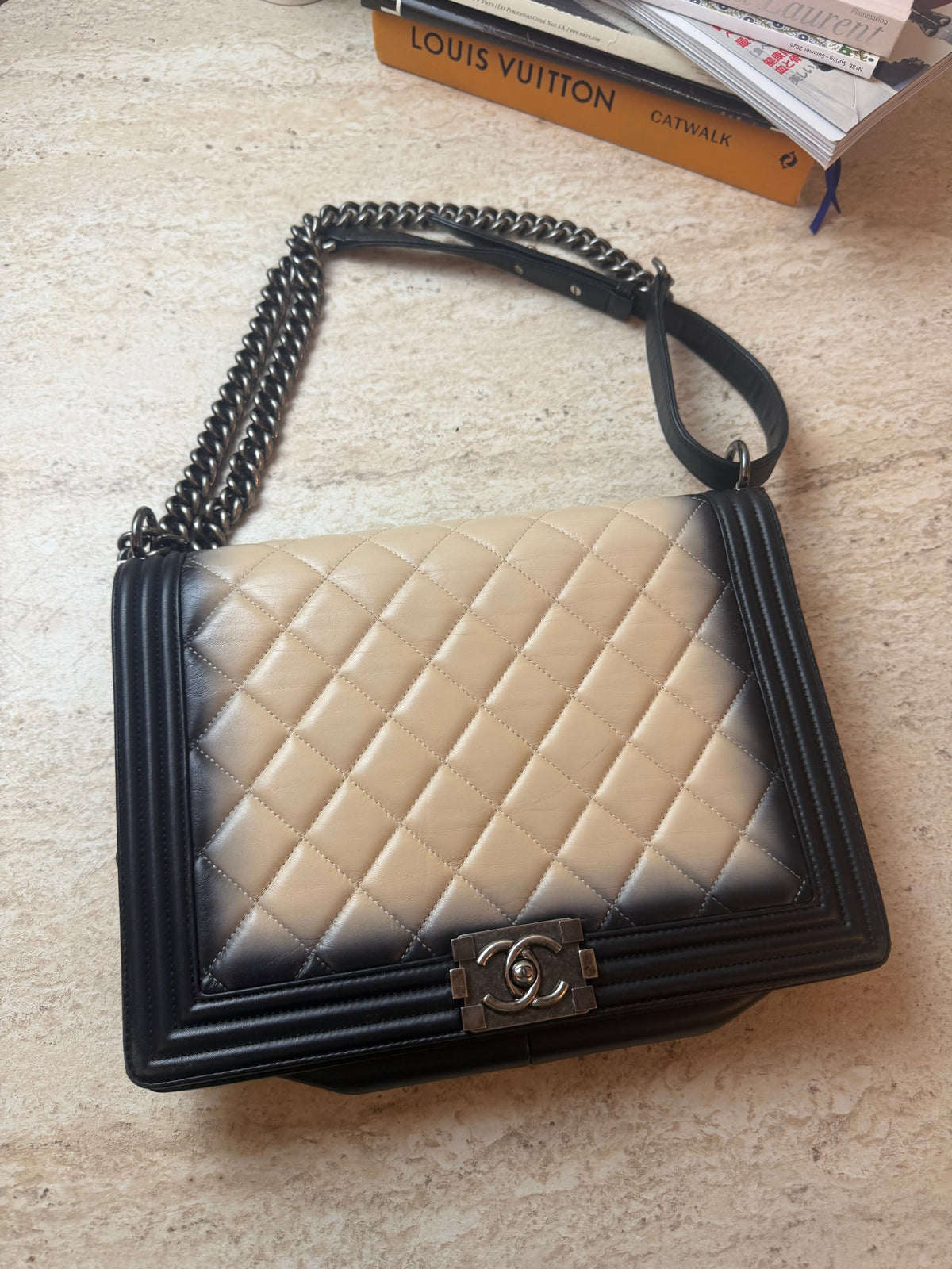 Chanel Boy Degrade Bej Siyah Kapitone Deri Çanta