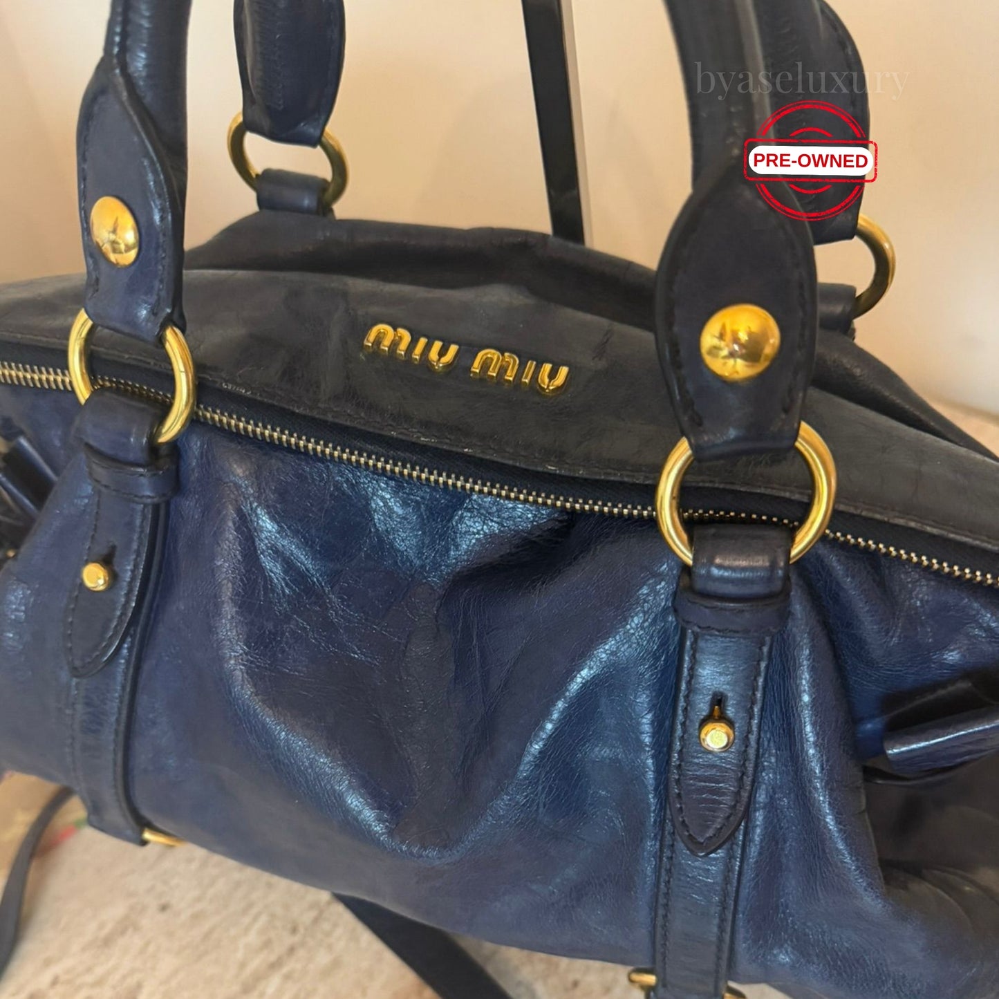 Miu Miu Vitello Lacivert Deri Çanta | Pre-Owned