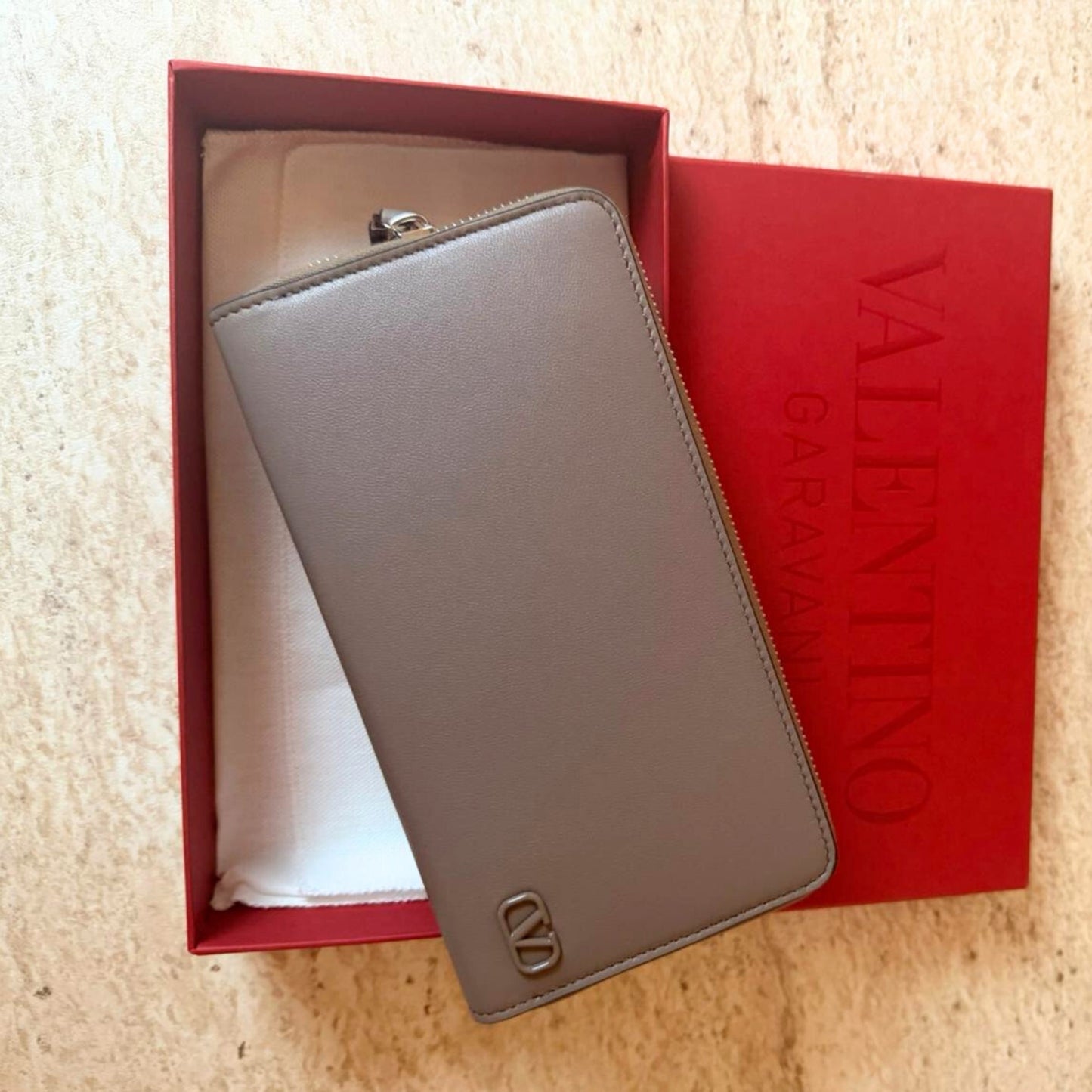 Valentino Garavani Unisex Gri Deri Cüzdan