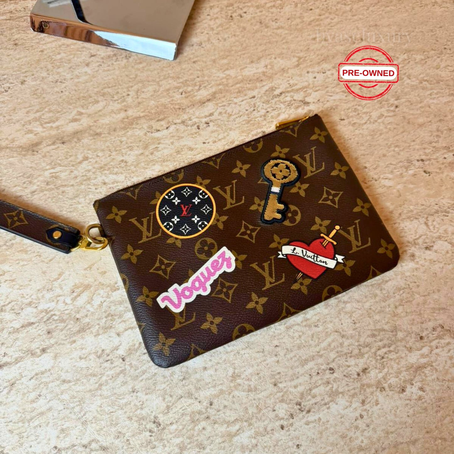 Louis Vuitton City Pouch Monogram – Limited Edition - Pre-Owned