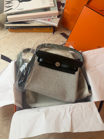 Hermès Mini Herbag 20 Siyah Gri Çanta