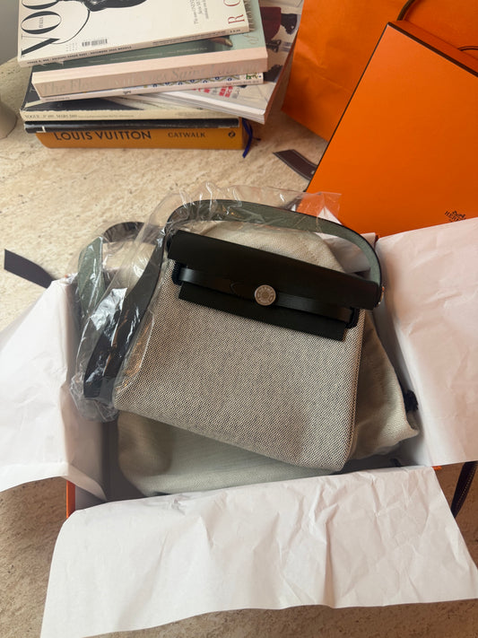 Hermès Mini Herbag 20 Siyah Gri Çanta