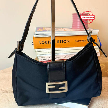 Fendi Siyah Omuz Çantası – Minimal İkon | Pre-Owned
