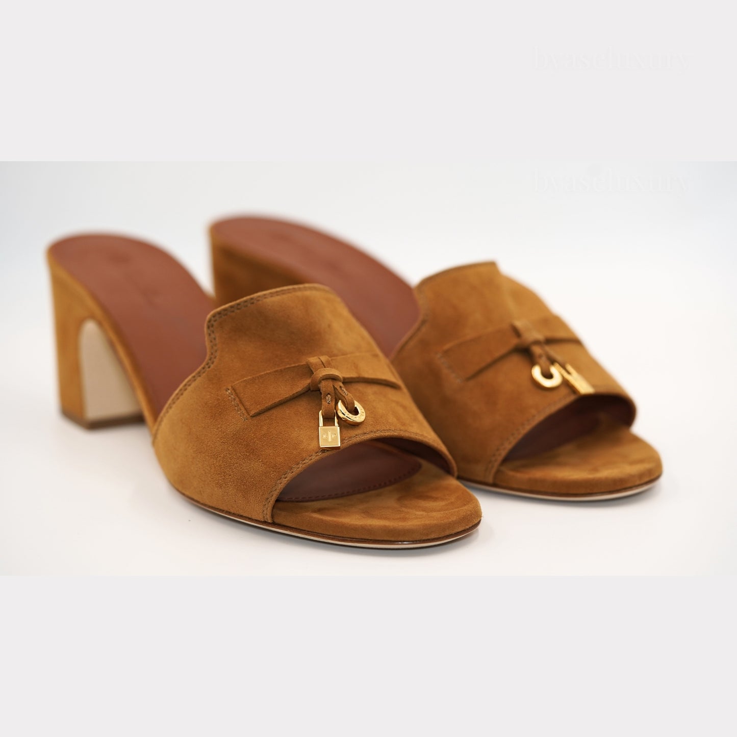 Loro Piana Süet Gold Detaylı Topuklu Terlik 36 Numara