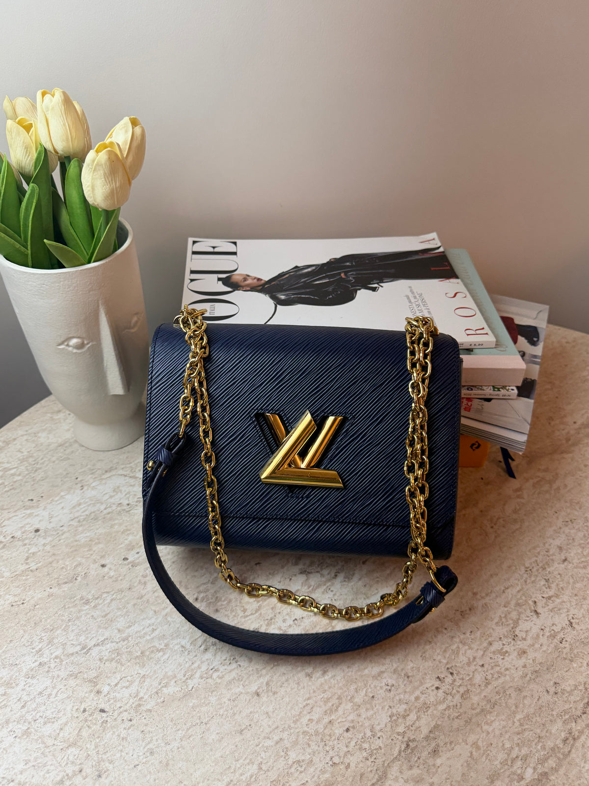 Louis Vuitton Twist Koyu Lacivert Deri Gold Zincir Askılı Çanta