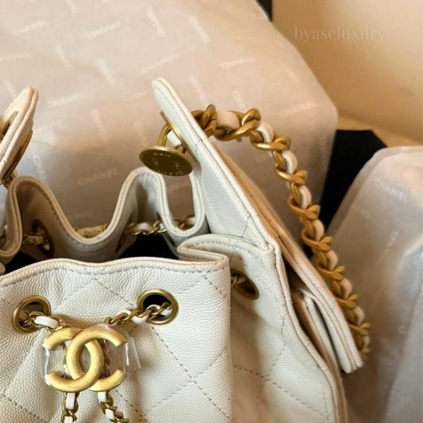 Chanel 25 Mini Beyaz Deri Çanta