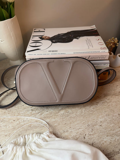 Valentino Garavani VLogo Bej/Taupe Askılı Çanta
