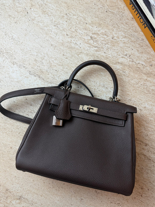 Hermès Kelly 25 Kahverengi Togo Deri