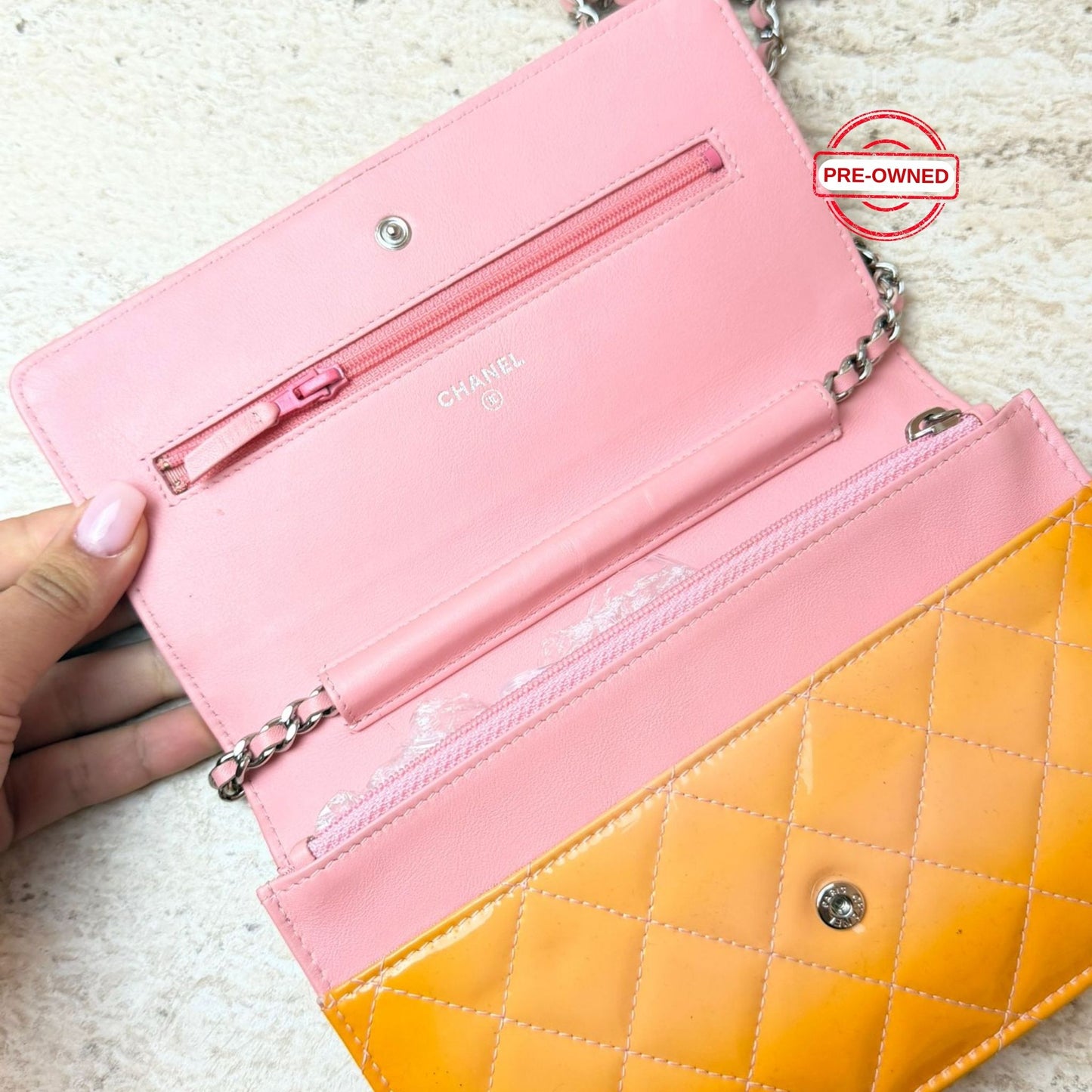 Chanel Wallet on Chain (WOC) Orange Patent Leather Çanta – Pre-Owned