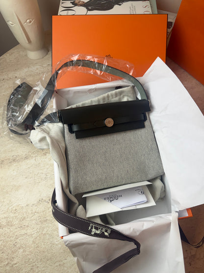 Hermès Mini Herbag 20 Siyah Gri Çanta