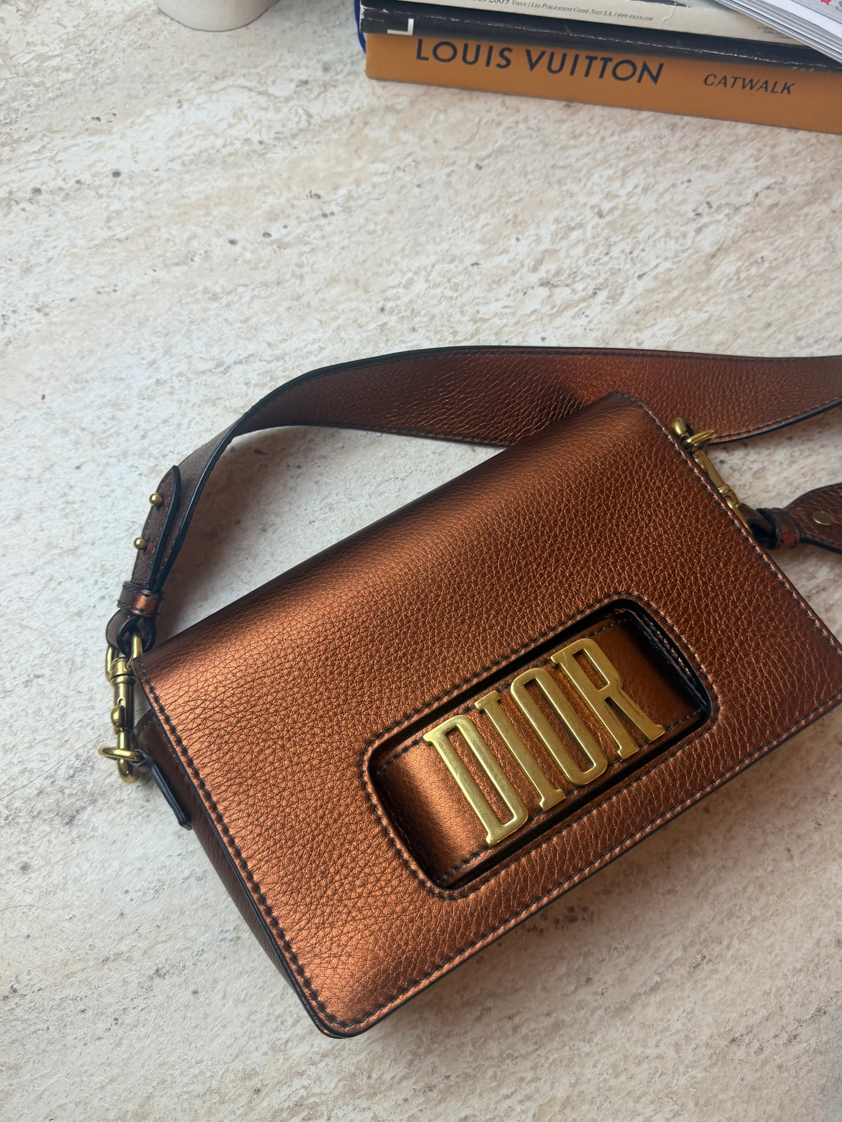 Dior Dio(r)evolution Bronz Metalik Deri Omuz Çantası