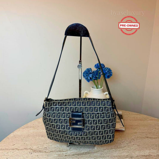 Fendi Mamma Baguette FF Zucca Canvas Çanta – Pre-Owned