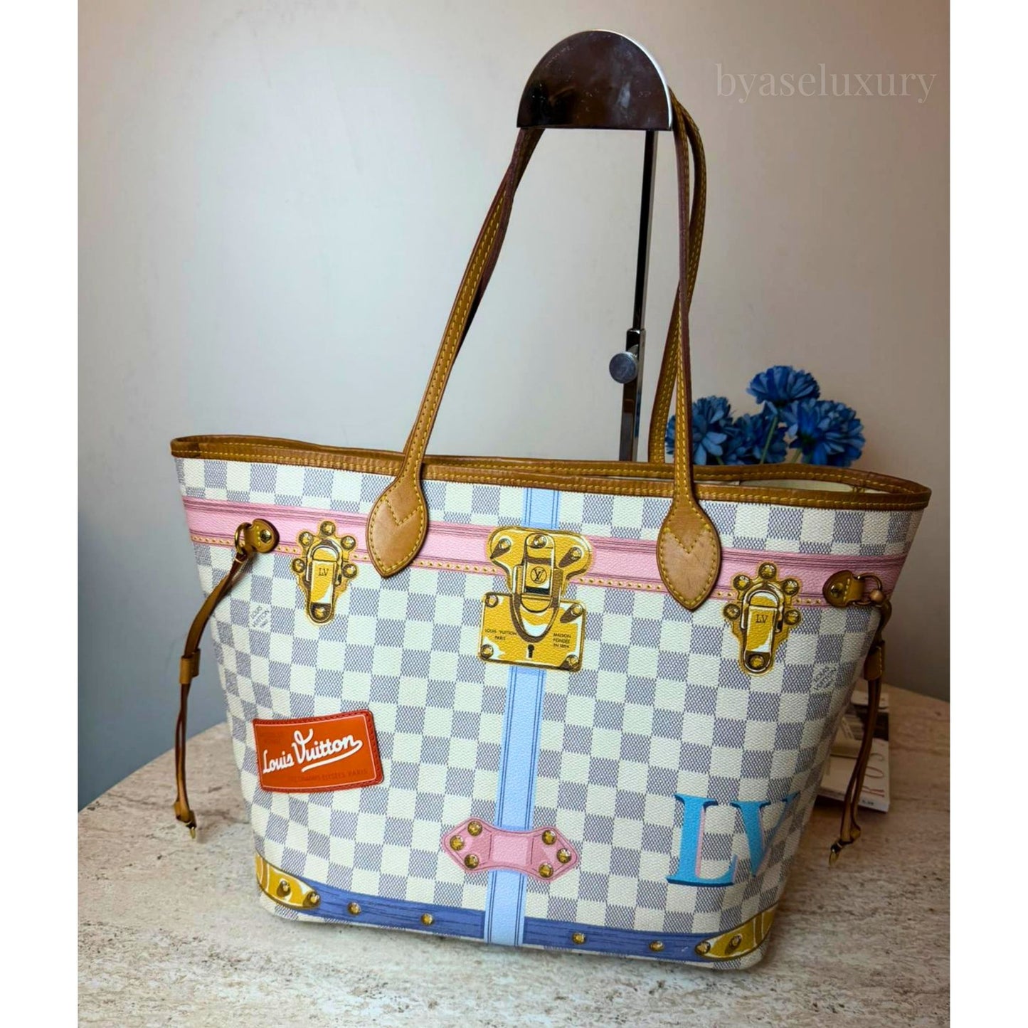 Louis Vuitton Neverfull MM Summer Trunks Damier Azur Limited Edition Çanta – Pre-Owned