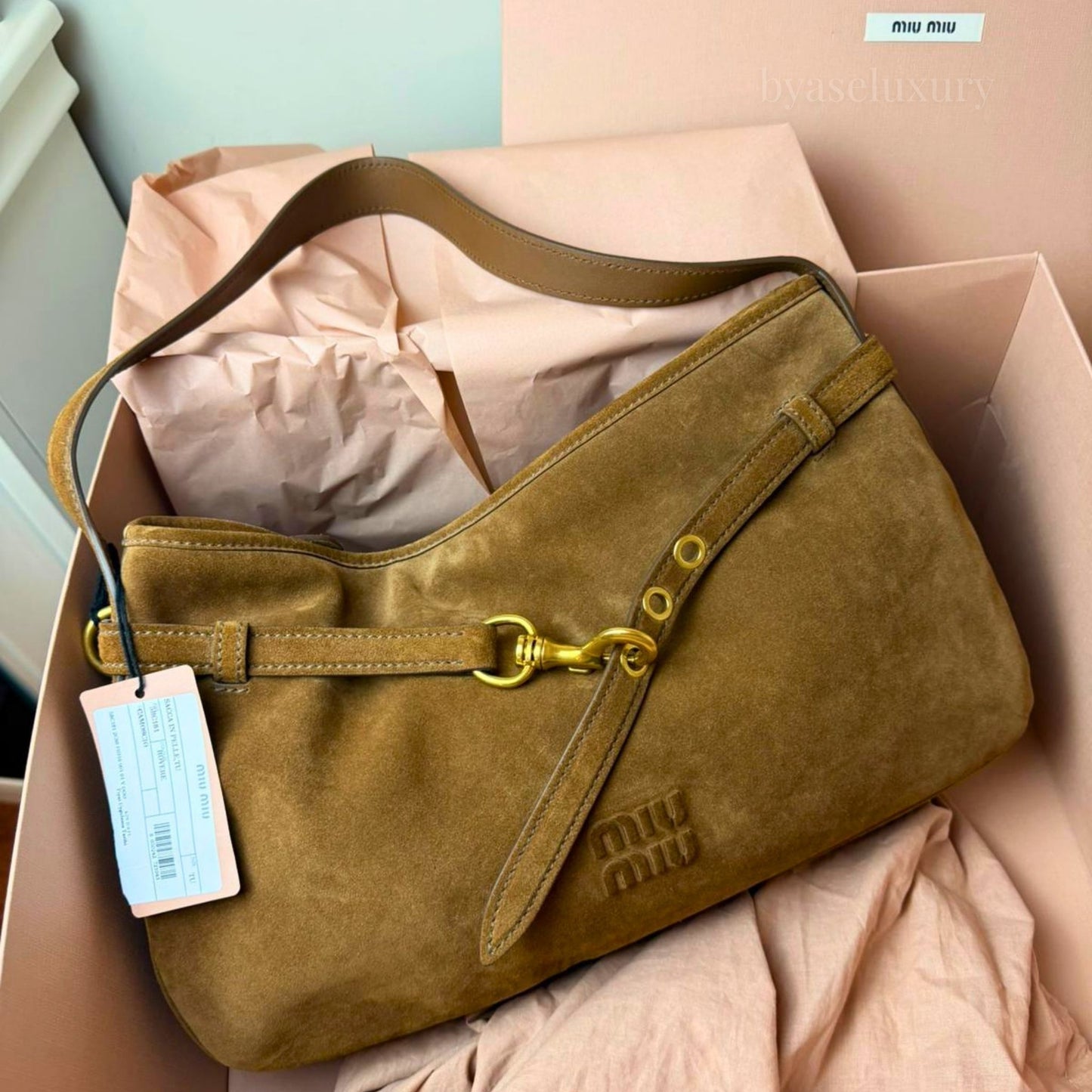 Miu Miu Aventure Süet Omuz Çantası Camel