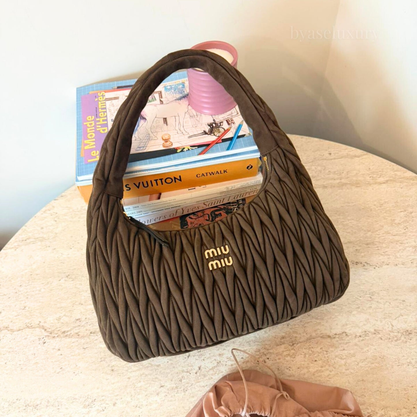 Miu Miu Wander Matelassé Süet Çanta | Kahverengi